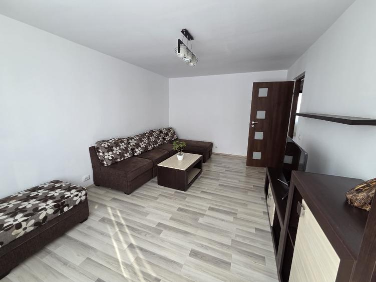 3 camere decomandate | 65 mp | Renovare completă | Parcare | 7 min metrou