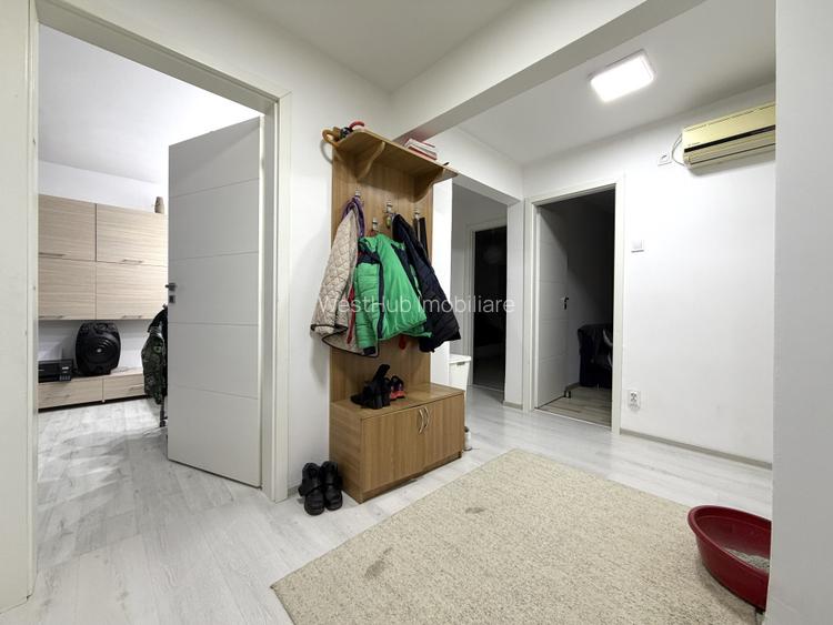 Apartament 4 camere, 80 mp utili, etaj 3, 2 balcoane -  Lipovei - 11
