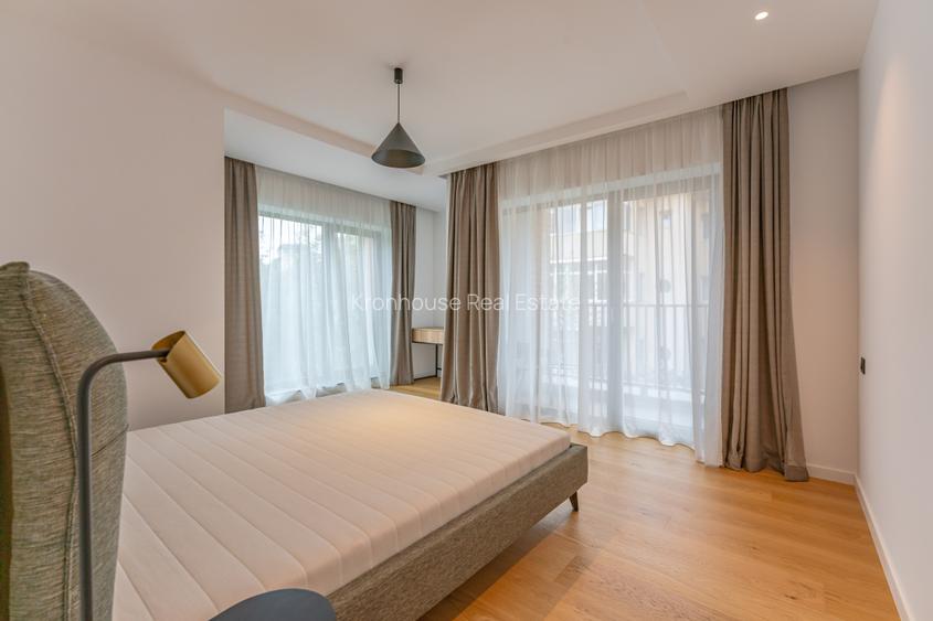 Închiriere apartament modern 3 camere cu vedere superbă Brașov - 8