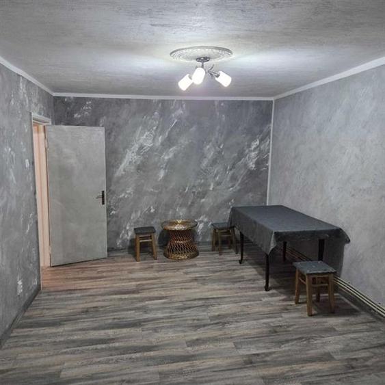 Apartament  3 camere decomandat  zona Orizont