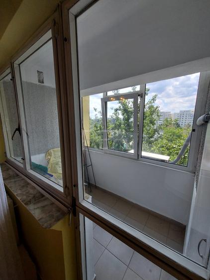 4 camere Pantelimon, et. 5, an 1976, 85 mp, anvelopat