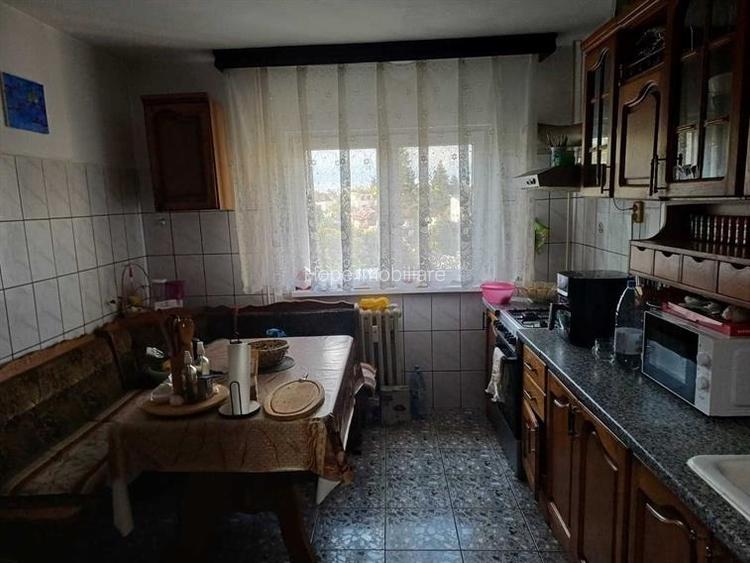berceni-strada Drumul gazarului-apartament 3 camere - 4