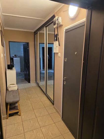 Apartament 3 camere, zona Podu Ros