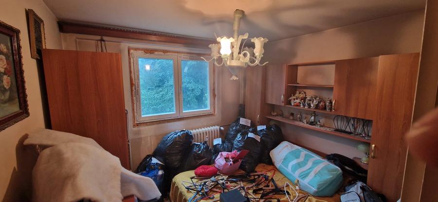 APARTAMENT DE VÂNZARE CU DOUĂ CAMERE IN ZONA DRUMUL TABERI SEC.6