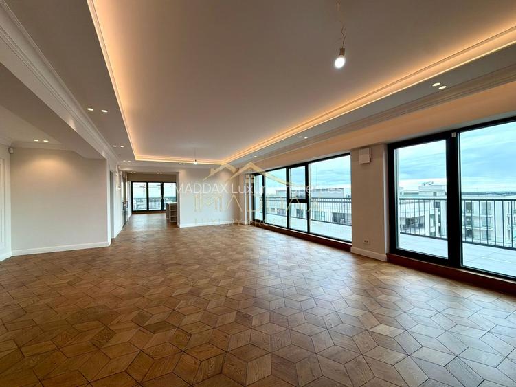 Penthouse cu 4 camere // terasă 70 mp / 200 mp / 3 parking / Straulesti
