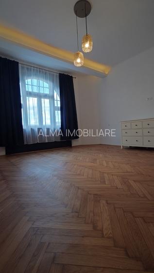 Apartament ultracentral, 80 mp utili, 3 camere, locuita sau birou! - 3