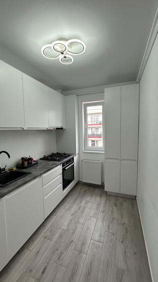 Apartament LUX , o camera/studio , 45mp, parcare, zona Parc Poligon