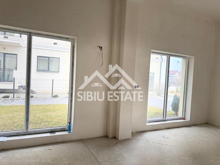 Spatiu comercial nou 66 mp cu teren propriu 41 mp si 2 locuri parcare