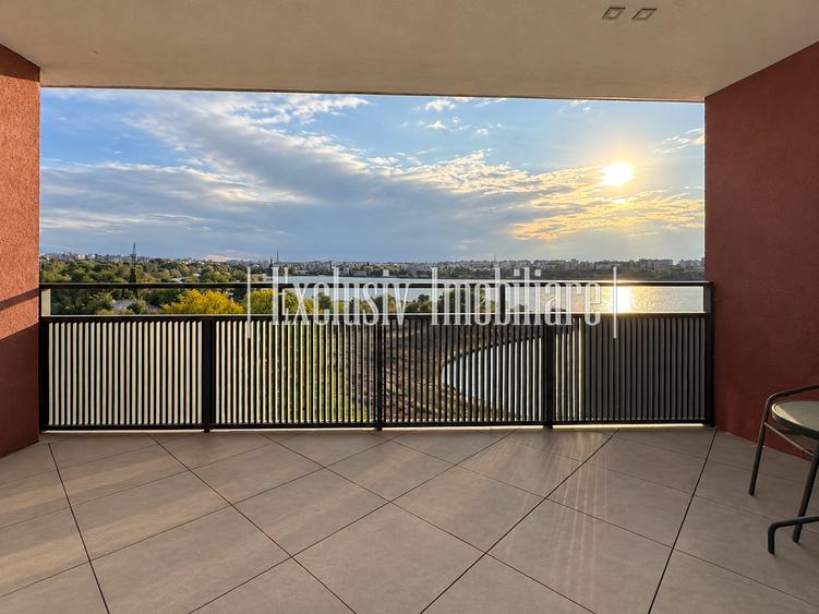 Apartament LUX - 3 camere | 2 locuri parcare | Vedere lac