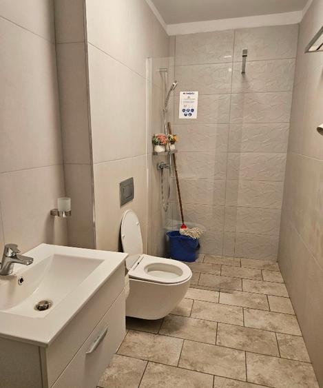 Inchiriez apartament 2 camere in blocul Forest On. Detalii la nr tel 0735317494