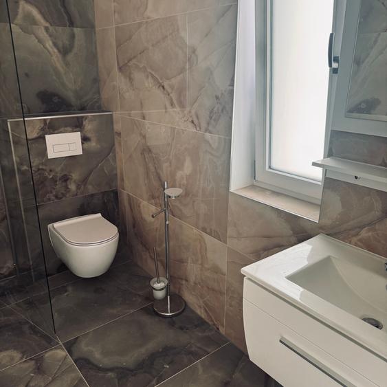 Vand 2 camere bloc nou mobilat si utilat!