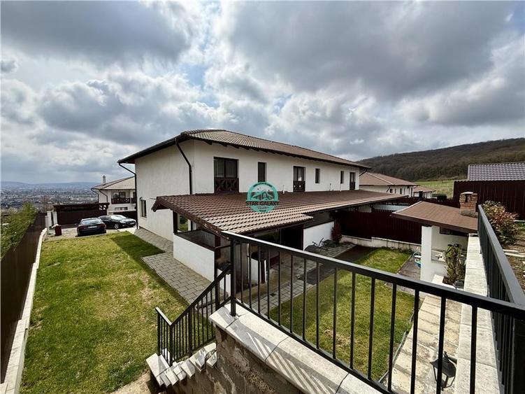 Casa cu 4 camere de vanzare, moderna, teren 570 mp, in Unirii