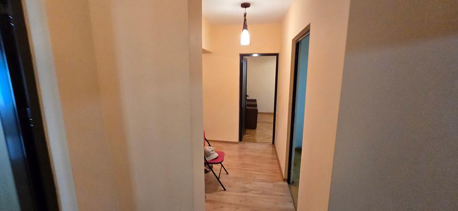 3 camere de vanzare, etajul 9, Focsani