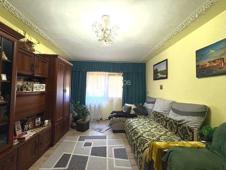 Apartament 2 camere 52mp zona Crsain mobilat Pret 60000eur neg - 8