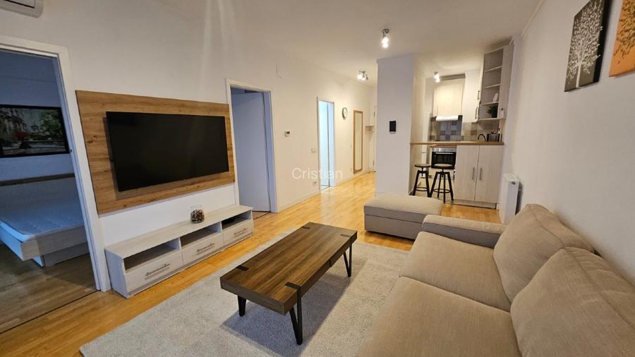 Apartament 2 camere cu metrou la scara blocului si vedere spre Sud - 12