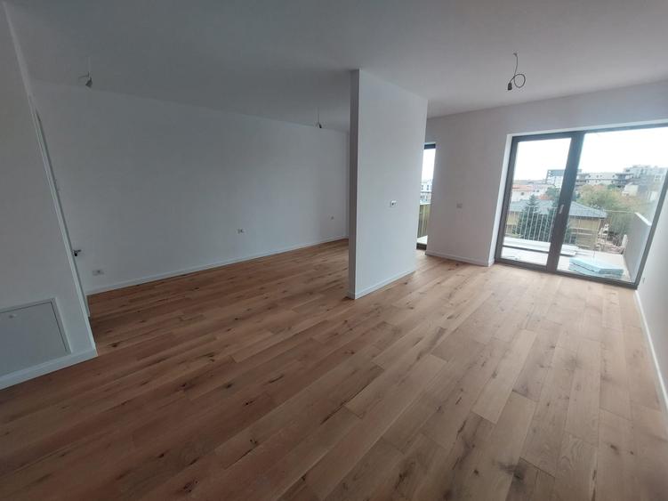 Studio spațios nou cu terasă | Sisești