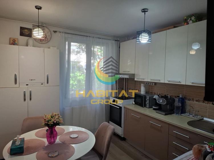 Apartament 2 Camere Decomandat Sector 4 Zona Straja - Huedin