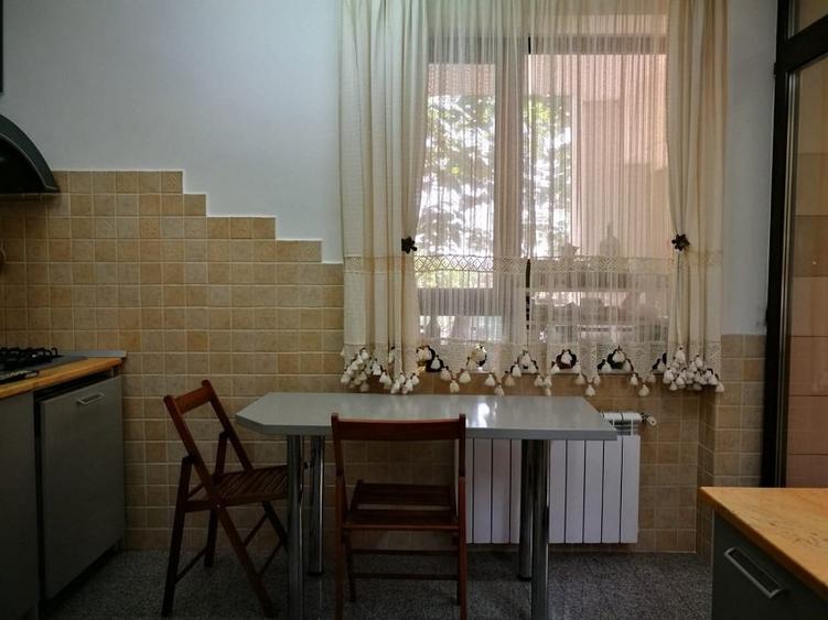 Vila D+P+E+M, in oras