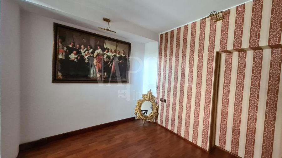 Apartament 4 camere de vanzare in Centru, Cluj Napoca