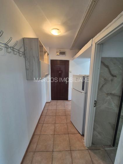 Închiriez apartament 1 camera etajul.1 - 5