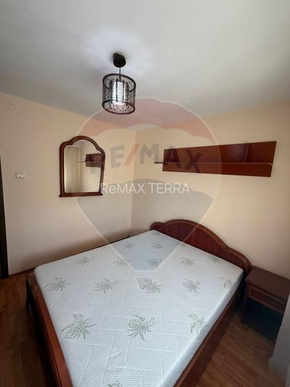 Chirie ap 3 Camere cu loc de parcare inclus bld. Bucuresti - 8