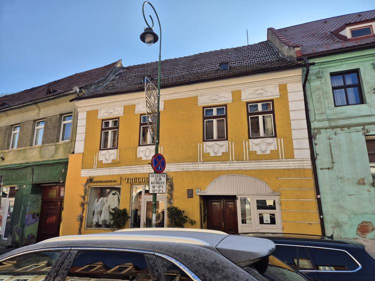 Vanzare apartament 2 camere in casa Centrul Istoric la 2 min de Piata Sfatului