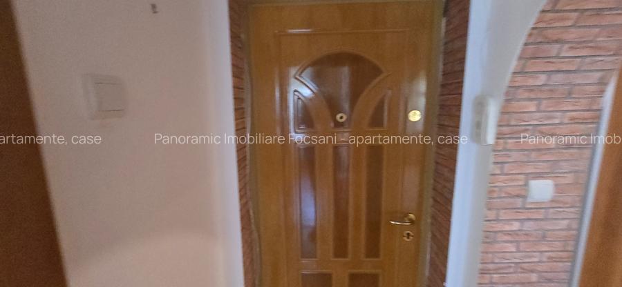 2 camere de vanzare , etaj superior, central  Focsani - 28