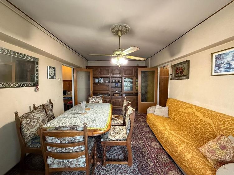 3 camere | Teiul Doamnei | Bloc din 83 | Reabilitat