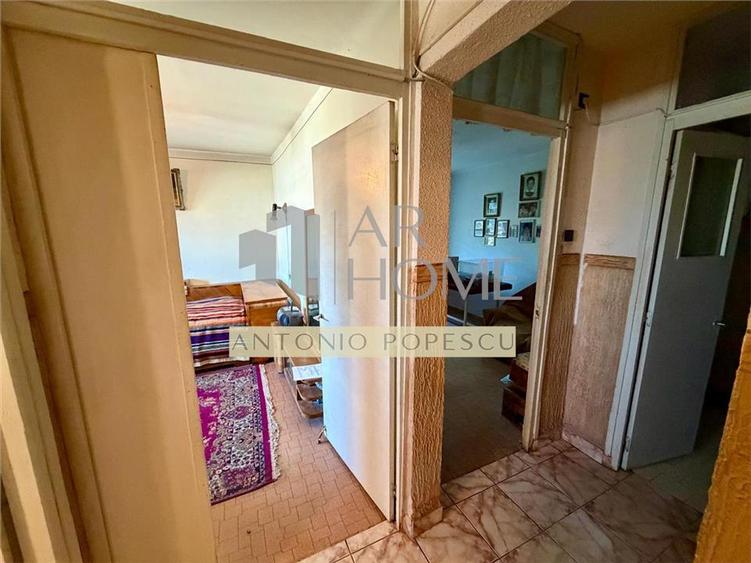 Apartament 3 camere, 2 balcoane, Ploiesti, zona Cantacuzino.