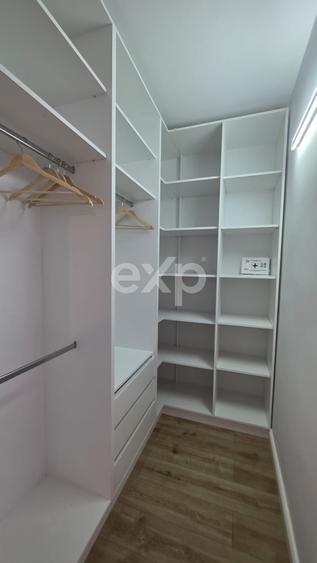 Tunari -3 dormitoare | 4 băi | 2 livinguri | terasă+piscina | 180 mp | mobilată