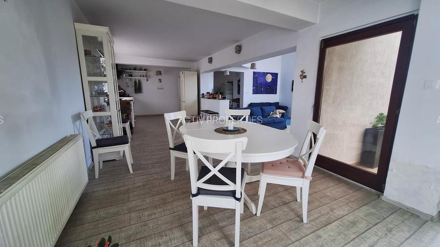 Vila ren.2018,P+1+M, 5 dormitoare,4bai,teren 500 mp,garaj 2 loc.cu acces in casa - 13