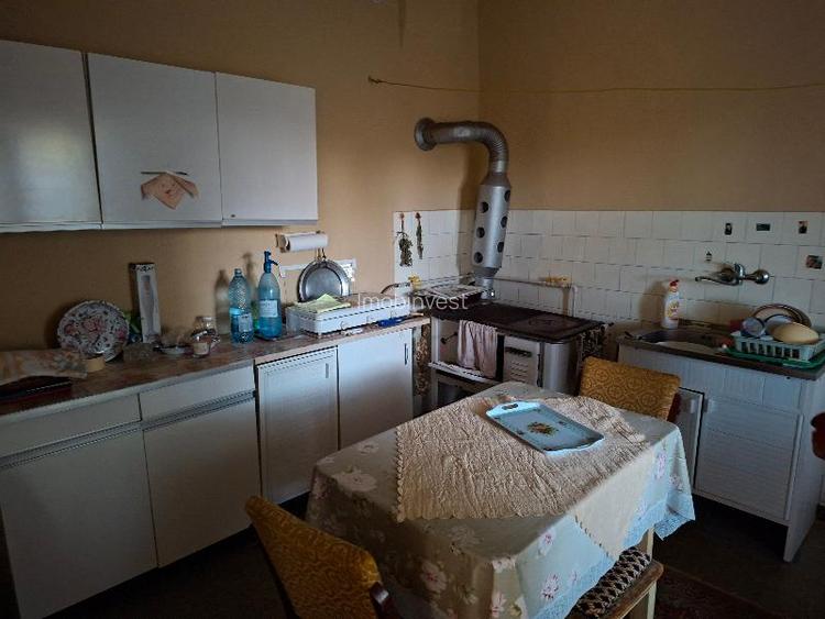 De vanzare casa cu 3 camere in Mureseni