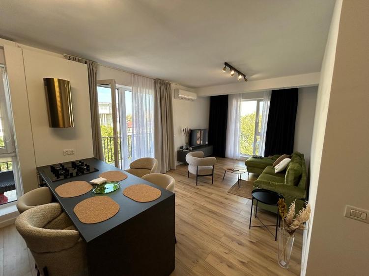 Apartament 3 camere, 2 bai , terasa, 2 locuri parcare subteran + boxa