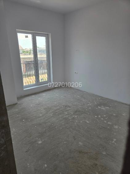 CASA DE VINZARE DIRECT DELA PROPRIETAR.  - 9