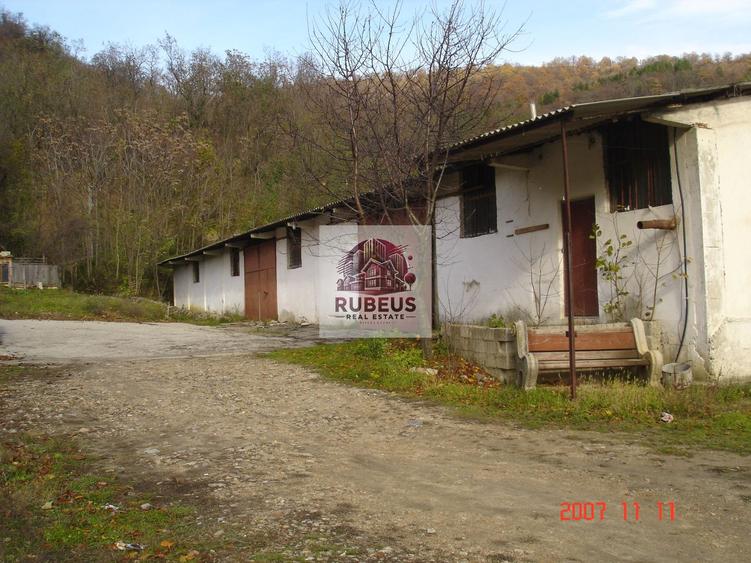 Fost hangar nautic de renovat – oportunitate de investiție!