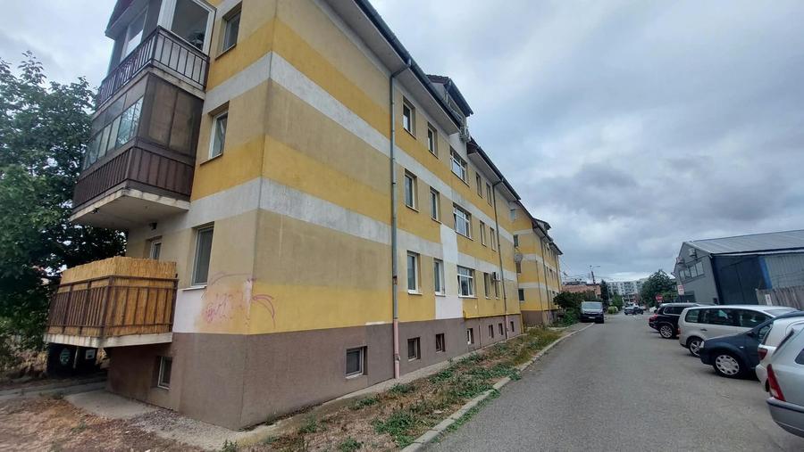 0 % Comision 1 camera, 37 mp, modern, zona strazii Campina