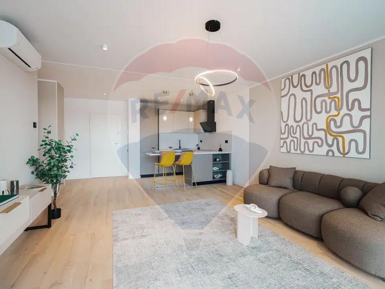 Vanzare ap 4 camere - 47 mp terasa vedere la lac în One Lake District