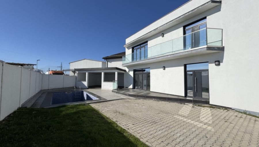 Casă P+E, 400 mp teren, zona Garlești