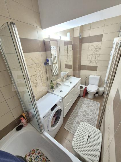 Apartament 3 camere, 67.67 mp, zona Galata