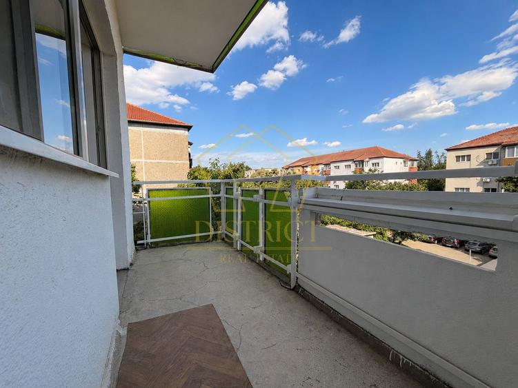 Apartament decomandat cu 3 camere | Aradului
