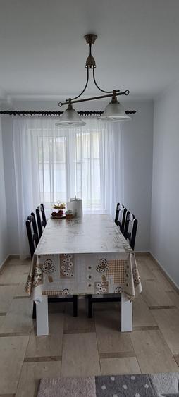 Vand /schimb casa P+M zona Zavoi