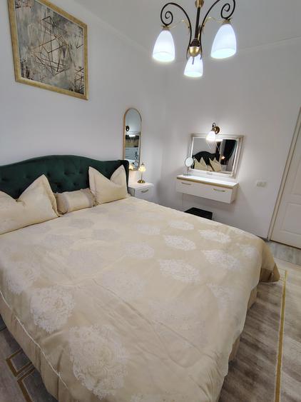 Apartament cu 2 camere mobilat și utilat, vedere la mare