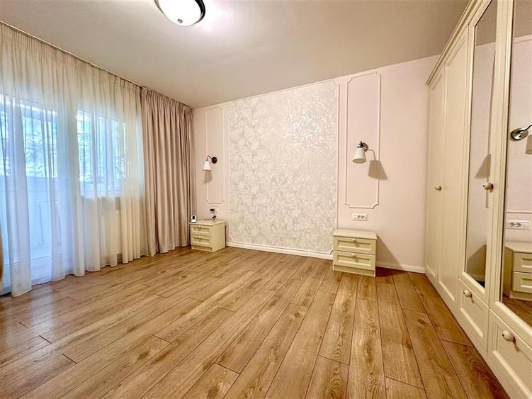 Inchiriere apartament cu 3 camere sos.Panduri