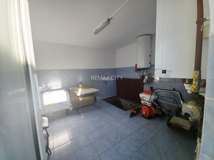 Casă / Vilă cu 5 camere de vânzare
