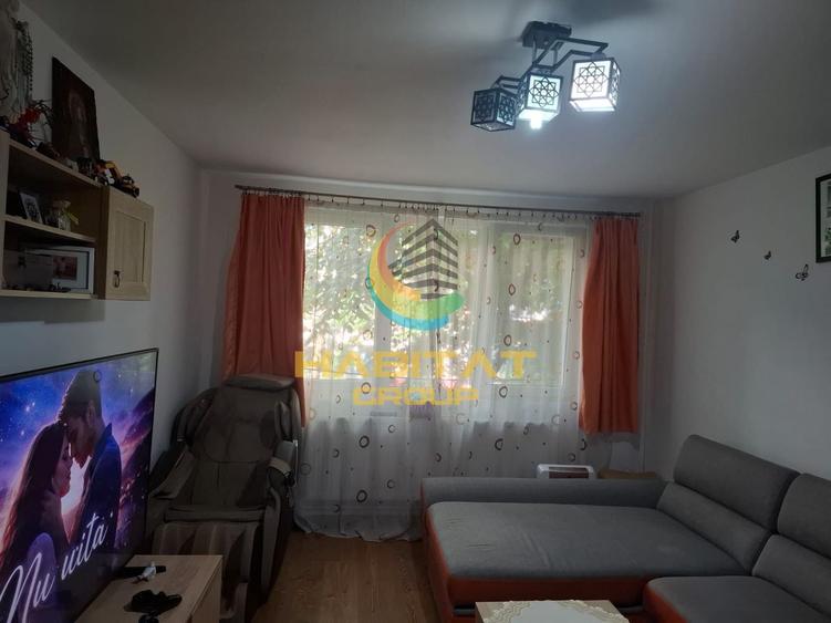 Apartament 2 Camere Decomandat Sector 4 Zona Straja - Huedin
