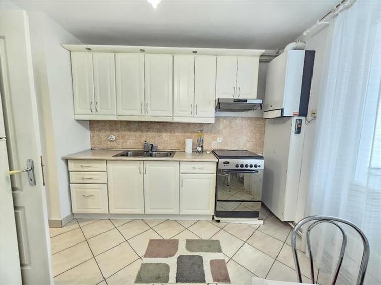 Inchiriere apartament 2 camere Centru - Policlinica 2