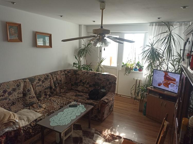 Apartament 2 camere renovat vedere la soare