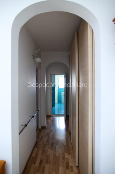 Apartament 4 camere etaj 2 zona centrului vechi Casa de Cultura Adjud - 2