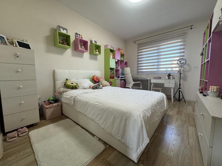 Duplex 4 camera, 120mp utili, 330mp teren-Mosnita Noua