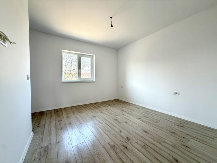 Duplex premium 3 camere, 77 mp utili, 180 mp teren - Sanandrei